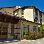 Bojur & Bojurland Complex Hotel