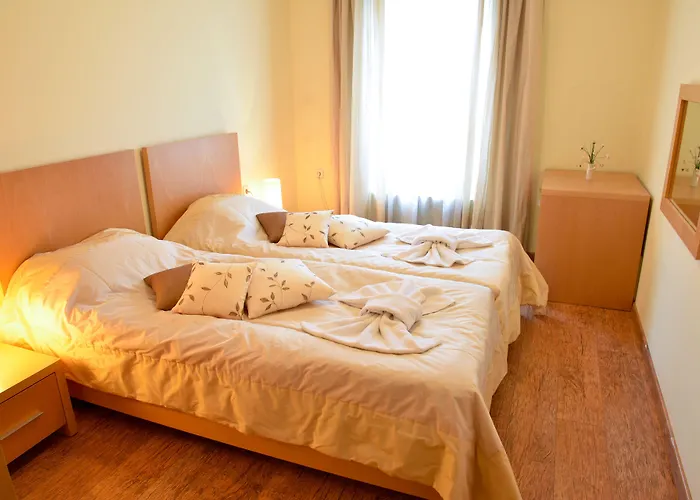 Bojur & Bojurland Complex Hotel