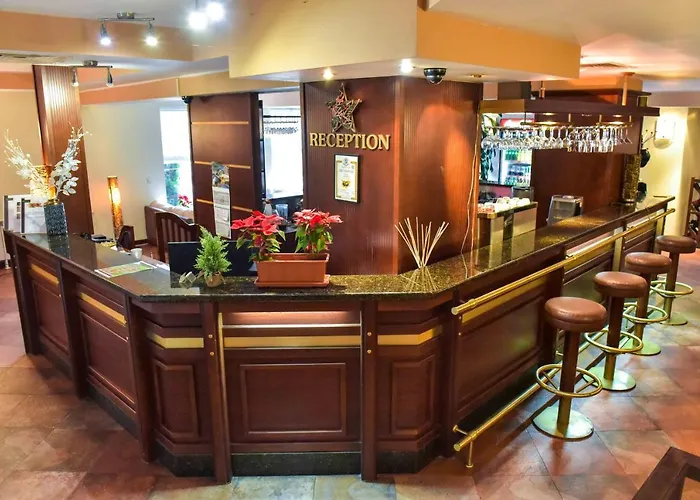 Bojur & Bojurland Complex Hotel