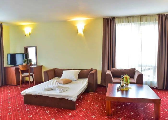 Bojur & Bojurland Complex Hotel