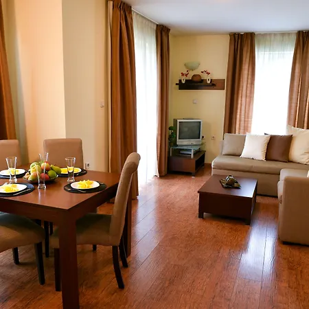 Bojur & Bojurland Complex Hotel 3*