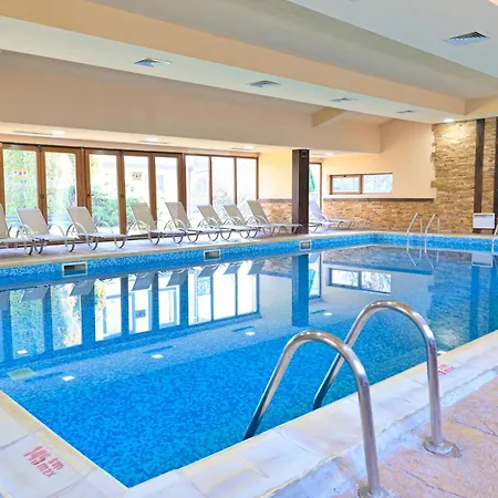 Bojur & Bojurland Complex Hotel 3*