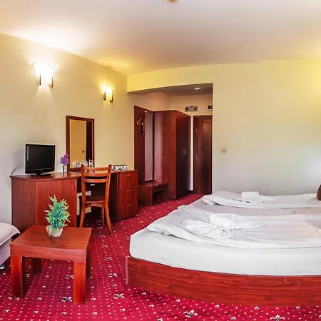 Hotel Bojur & Bojurland Complex 3*