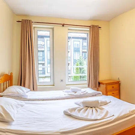 Hotel Bojur & Bojurland Complex 3*
