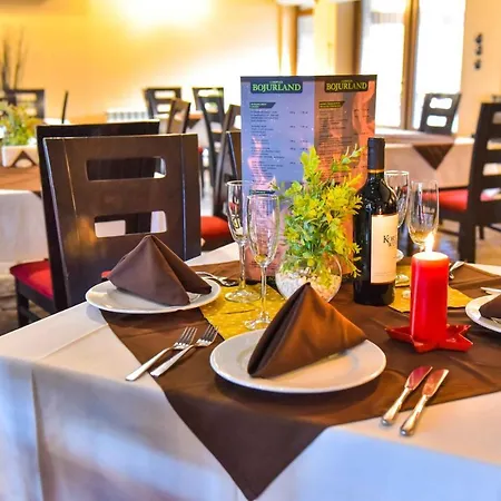 فندق Bojur & Bojurland Complex 3*