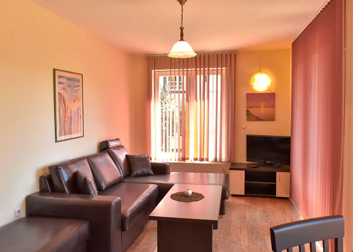 Bojur & Bojurland Complex 3*